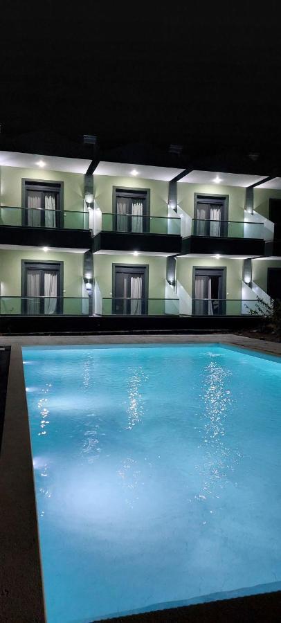 Paramithi Luxury Apartments Nikiti  Buitenkant foto
