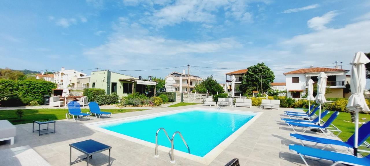Paramithi Luxury Apartments Nikiti  Buitenkant foto