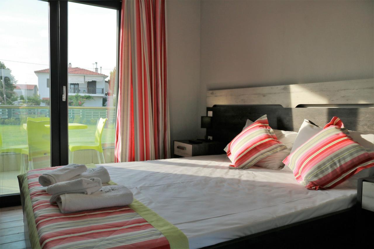 Paramithi Luxury Apartments Nikiti  Buitenkant foto